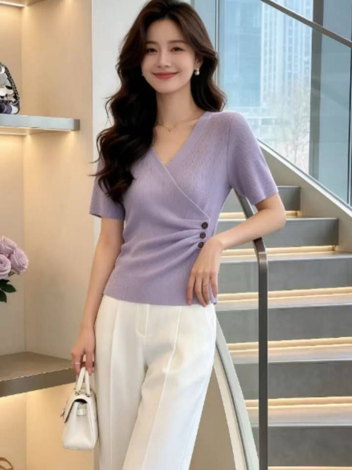 Áo thun nữ cổ chữ V phối chéo, tay ngắn, dáng suông, chất liệu len mỏng mùa hè — màu tím