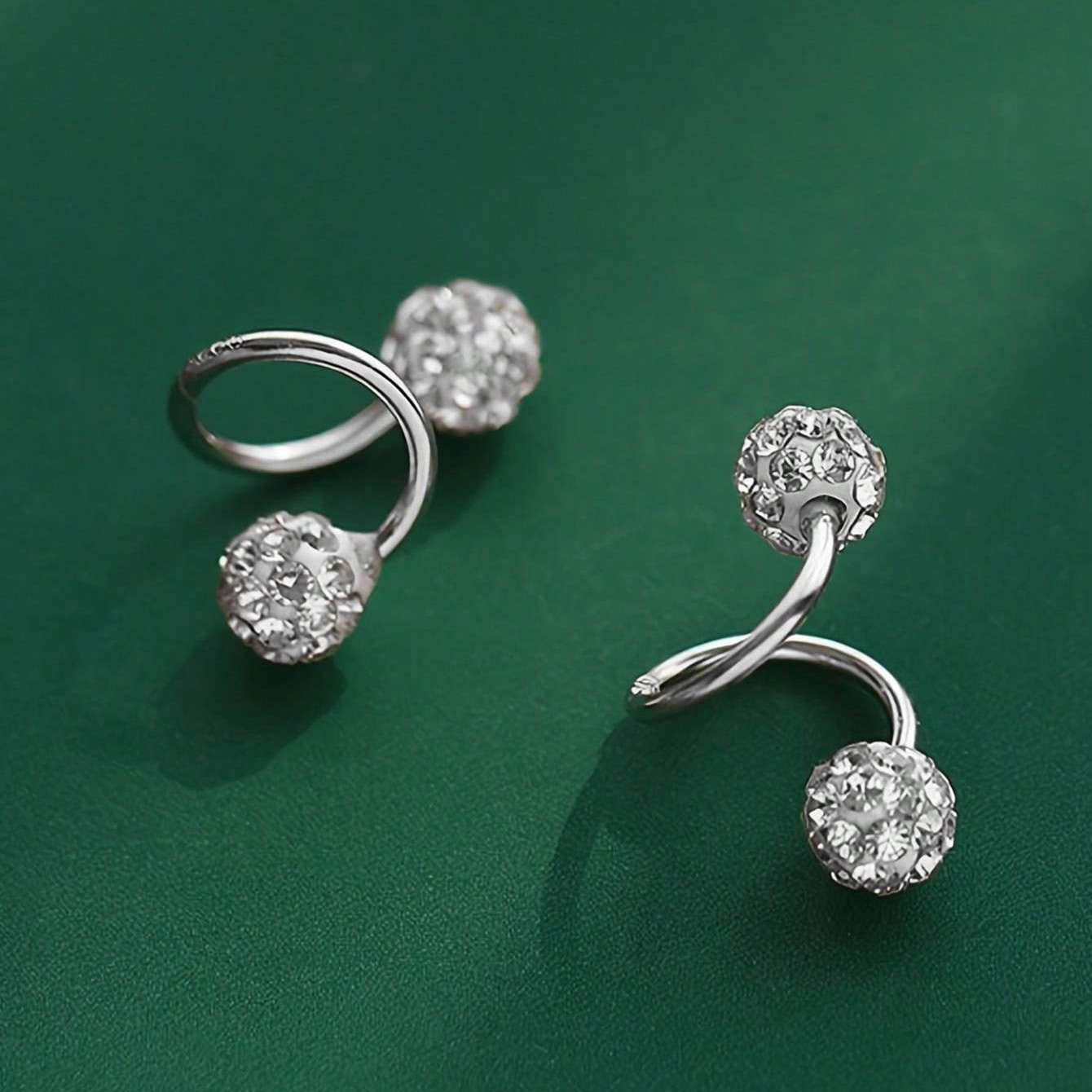 Orecchini a vite con perline rotonde super lucide 2024, nuovi orecchini alla moda unici e di alta qualità per le donne_voghion.com