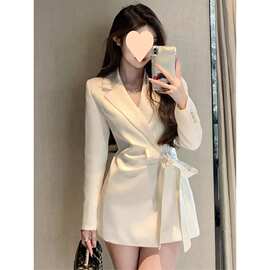 2025新款春装绑带西装中长款外套女设计感小个子收腰西服连衣裙潮