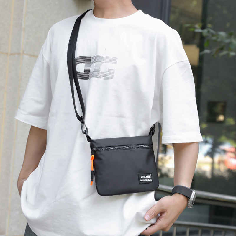 2025 new men's shoulder bag, casual crossbody bag, cross-border supply, fashionable and trendy men's backpack, water-resistant