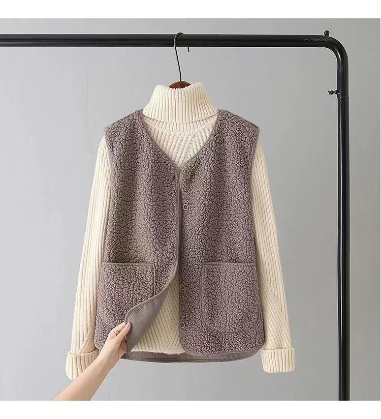 ​​Women's Faux Shearling Vest - Lightweight Fleece-Lined Sleeveless Jacket For Fall​​ Fashionable Temperament Fur One Piece Outerwear Vest Waistcoat_ecoleips.com