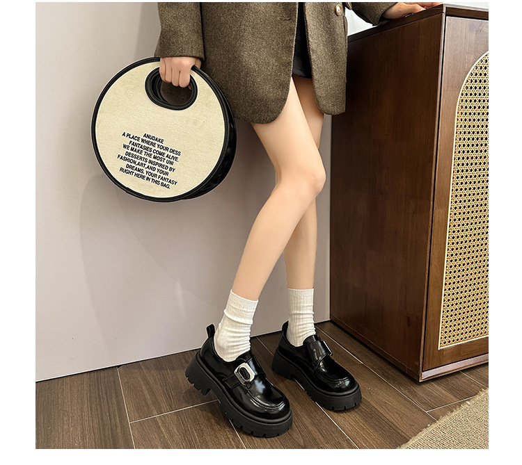 Echte kleine Lederschuhe im britischen Stil 2024, neues Frühjahr, dicke Sohlen, faule, lässige Mary Jane-Loafer für Damen_voghion.com