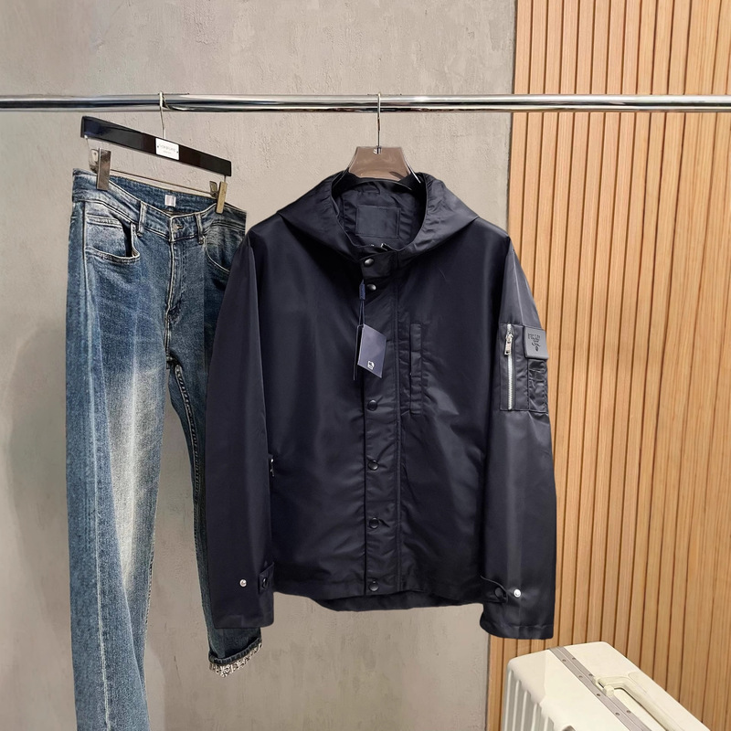 1.1 Correct Version of Tnf Mongolian Pra Blcg Autumn and Winter 2025 Pujia Leather Label Hooded Jacket for Men and Women 1.1 Correct Version of Tnf Mongolian Pra Blcg Autumn and Winter 2025 Pujia Leather Label Hooded Jacket for Men and Women