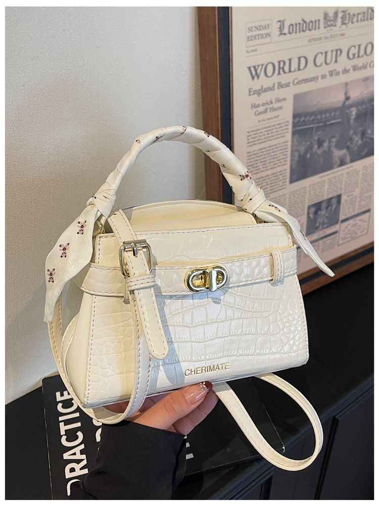 Bolso de mano de diseño de nicho para mujeres 2026 nuevo patrón de textura de cocodrilo bolso cuadrado alto lujo ligero de hombro mochila