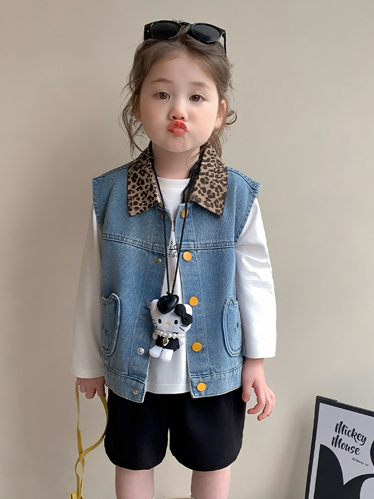 Chaleco de mezclilla para niñas primavera y otoño 2025 nuevo estilo estilo occidental primavera ropa exterior chaleco para niños bebé chaqueta de primavera de moda