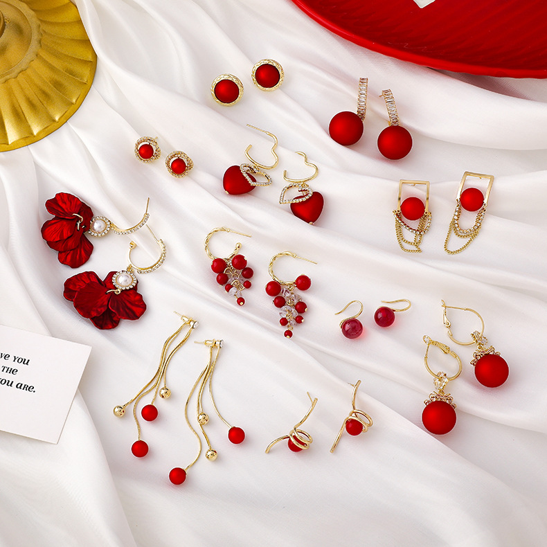 Nouvelles Boucles D'oreilles Pompon Pétales De Perles Rouges display picture 25