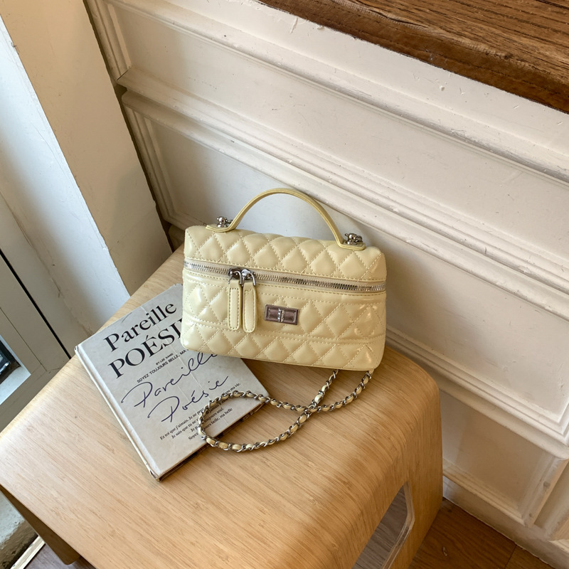 Bolso de cadena de estilo Xiaoxiang Ling para mujeres 2026 nuevo bolso cuadrado de alto nivel, bolso de hombro ligero de lujo.