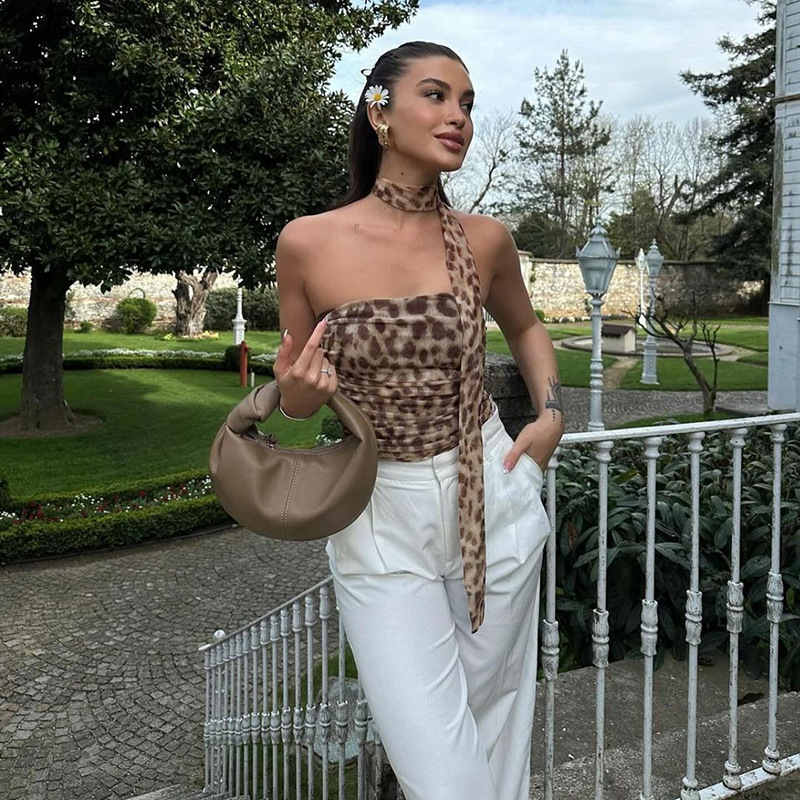 112g Weight Polyester Fabric Type Short Top Length Bandeau Tops Type Holiday Occasion Strapless Neckline Slim Fit Type Leopard Pattern Summer Season Women's Gender Backless Design Sexy, Streetwear Style Wholesale Women's Sexy Streetwear Leopard Backless Tank Tops 8