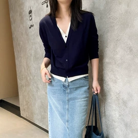 女式针织衫;连衣裙;半身裙