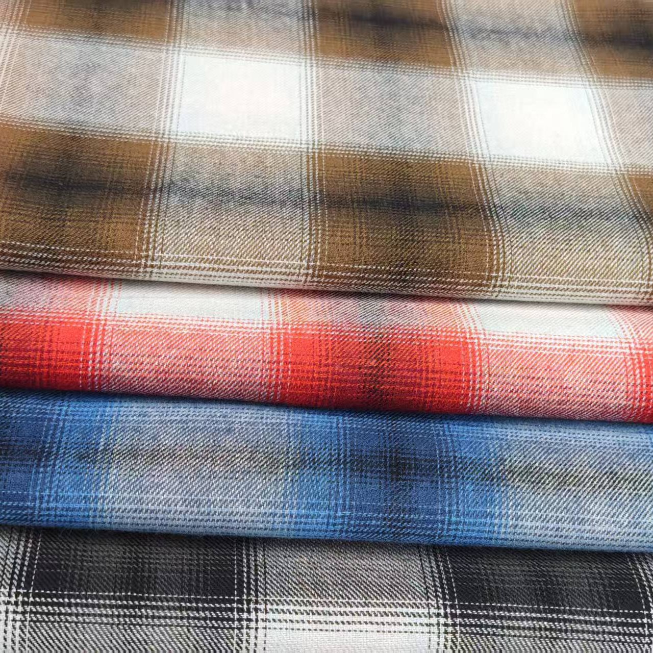 厂家直销全棉大格子布料时装面料毛呢大衣手套鞋帽箱包裤裙女装