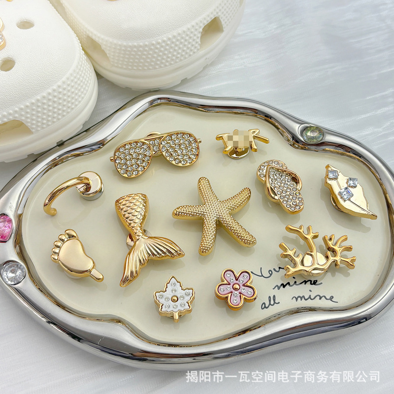 Cross-Border Adapts to Cross Clogs DIY Shoe Flower Beach Accessories Integrated Shoe Buckles Removable Decorative Single Piece Wholesale