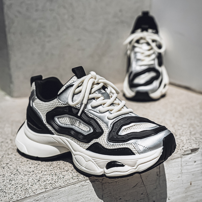 Estación europea zapatos de hombre de cuatro estaciones, malla de primavera, zapatos deportivos casuales transpirables, zapatos de fondo grueso para estudiantes de todo fósforo