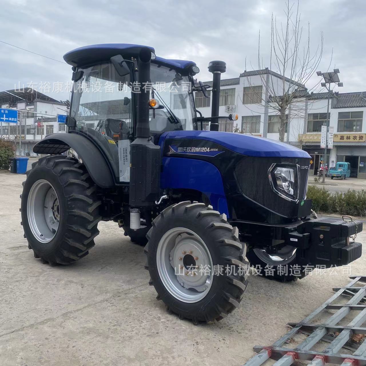 出口拖拉机 雷沃欧豹M1204-4X(G4)潍柴四缸农用犁地旋耕拖拉机