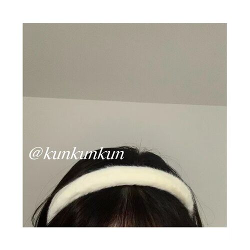 Korean Sweet Imitation Rabbit Plush Headband Narrow Autumn and Winter Simple Furry Headband Women's Solid Color Hair Clip Hair Accessories Wholesale
