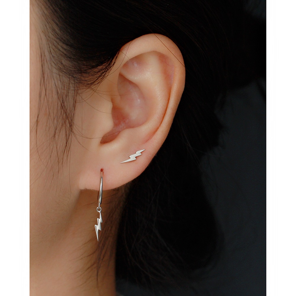 Simple Style Lightning Sterling Silver Polishing Ear Studs 1 Pair