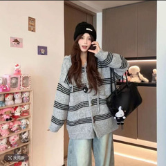 条纹连帽针织开衫毛衣女春秋冬季加厚宽松慵懒风外穿卫衣外套女装
