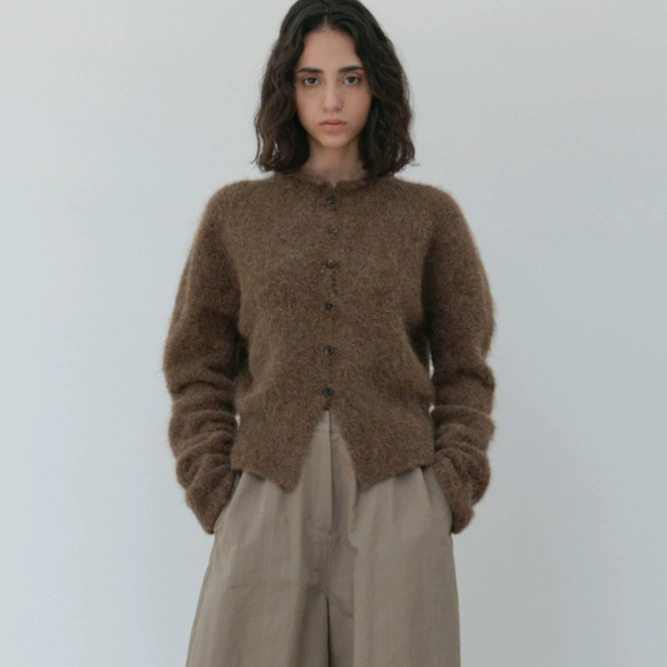 В наличии~ Корейский свитер из альпаки MO*A, осенне-зимний новый стиль, однотонный, стройнящий, с круглым вырезом, вязаный кардиган.