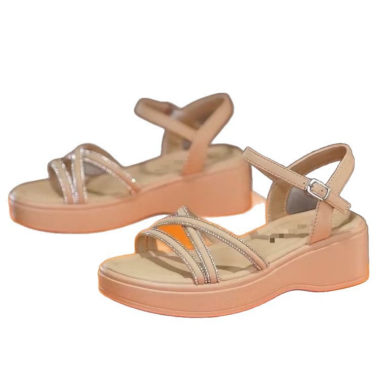 Sandalias de fondo grueso para mujeres en verano de 2026 zapatos de playa para aumentar la altura de las sandalias de diamante de la madre