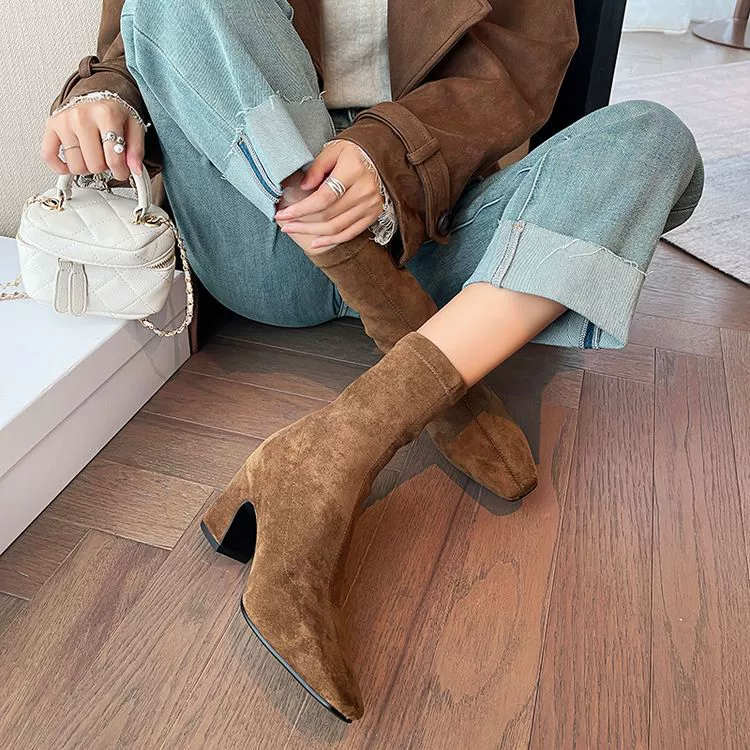 Европейские и американские темпераментные короткие сапоги с квадратной головой женские туфли на высоком каблуке эластичные тонкие сапоги осенью и зимой 2024 года