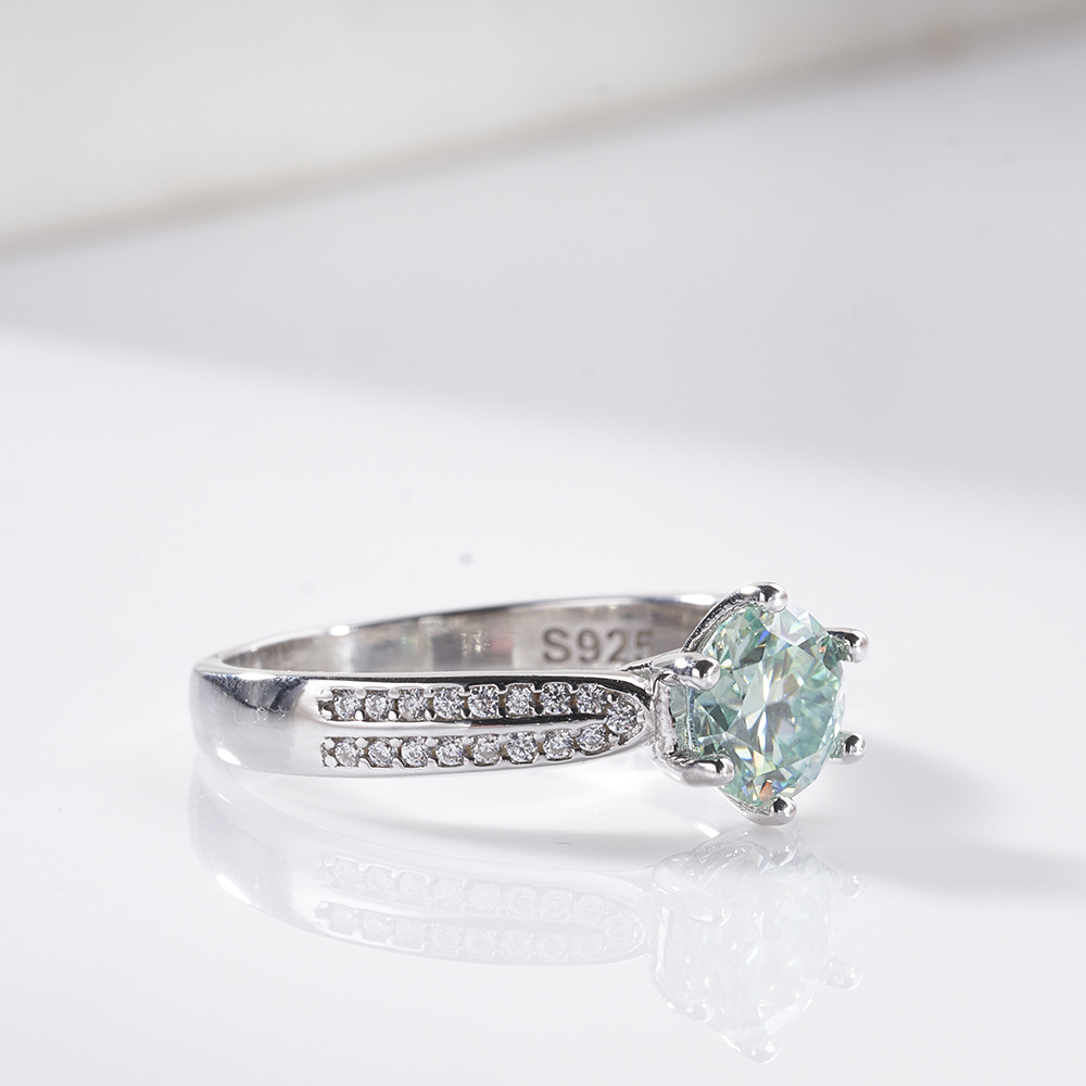 Anillo rojo de siete colores super brillante de moissanita ligero de lujo de plata esterlina de moissanita de 12 quilates anillo de diamantes de simulación