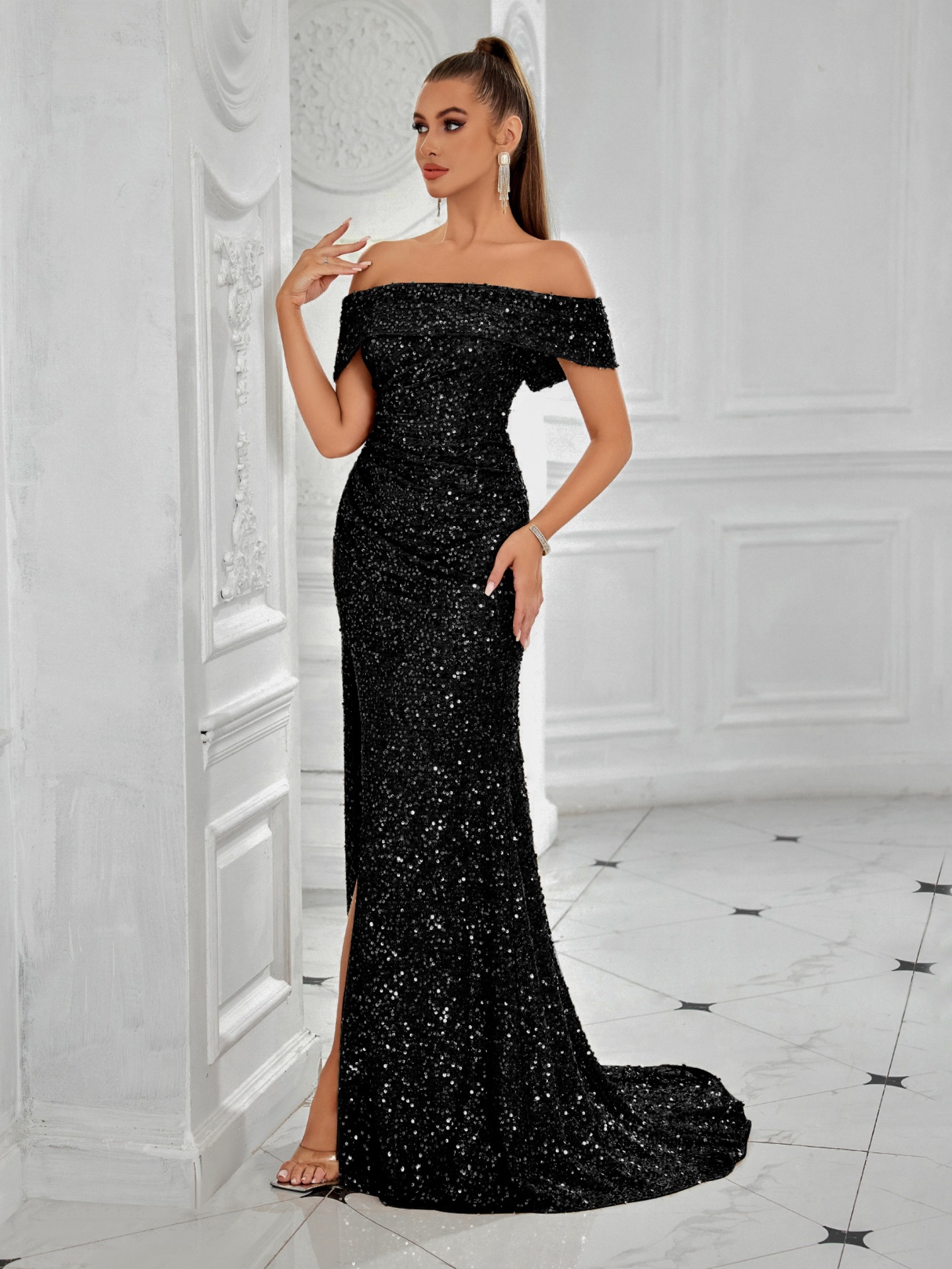 Diseño de banquetes europeo y americano transfronterizo sentido vestido dividido industria pesada cuello de una línea delgado vestido de lentejuelas delgado falda larga