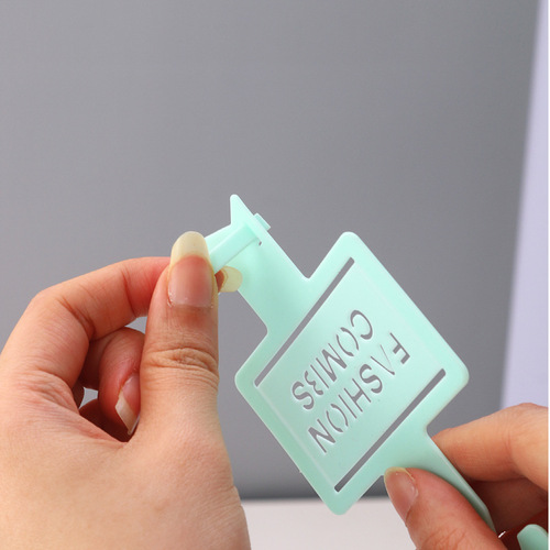 Factory direct supply of frosted PP hang tag comb display elevator two yuan store hanging card price tag plastic label