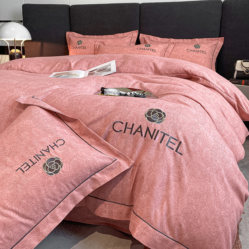 Bordado de lujo ligero, grueso, cepillado, juego de cuatro piezas, ropa de cama simple, sensación de alta calidad, funda de edredón de otoño e invierno, sábana, algodón puro