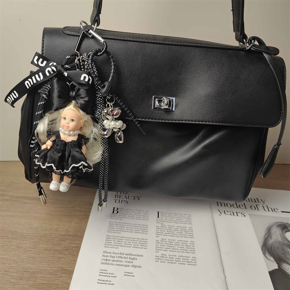 Heart Clasp Closure Clasp Closure Type 1 Piece Quantity Daily Occasion 1 Piece Imitation Pearl Plastic Polyester Doll Letter Heart Clasp Closure Bag Charms