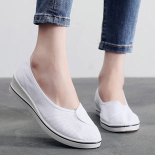 Nurse Shoes Women's White Wedge Heel Soft Sole Non-Slip White Shoes Hospital Work Shoes Dance Shoes Black Cloth Shoes Shallow Mouth