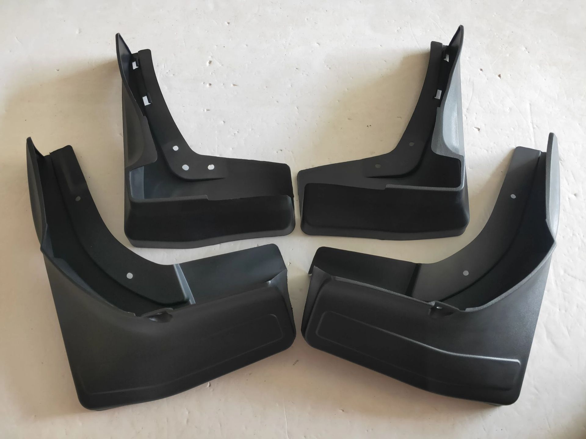 Adecuado para 2015-2019 Mercedes-Benz GLS baja con pedal Guardabarros de goma suave Guardabarros Accesorios de modificación