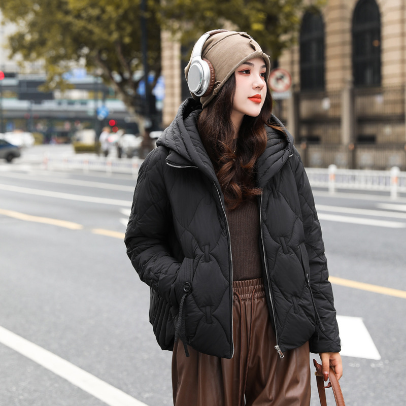 Clearance Sale Women's Short down Jacket New Style Hooded Korean Style Women's Clothing Autumn and Winter 90% Duck down High Quality