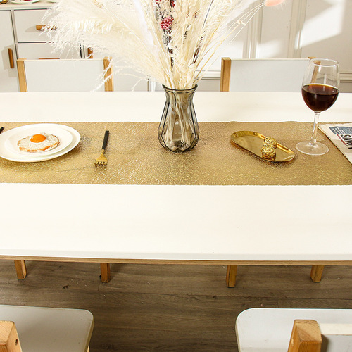 Scandinavian light luxury gold Alice table flag, hotel solid color dining table, decorative home use waterproof anti-slip heat insulation table mat