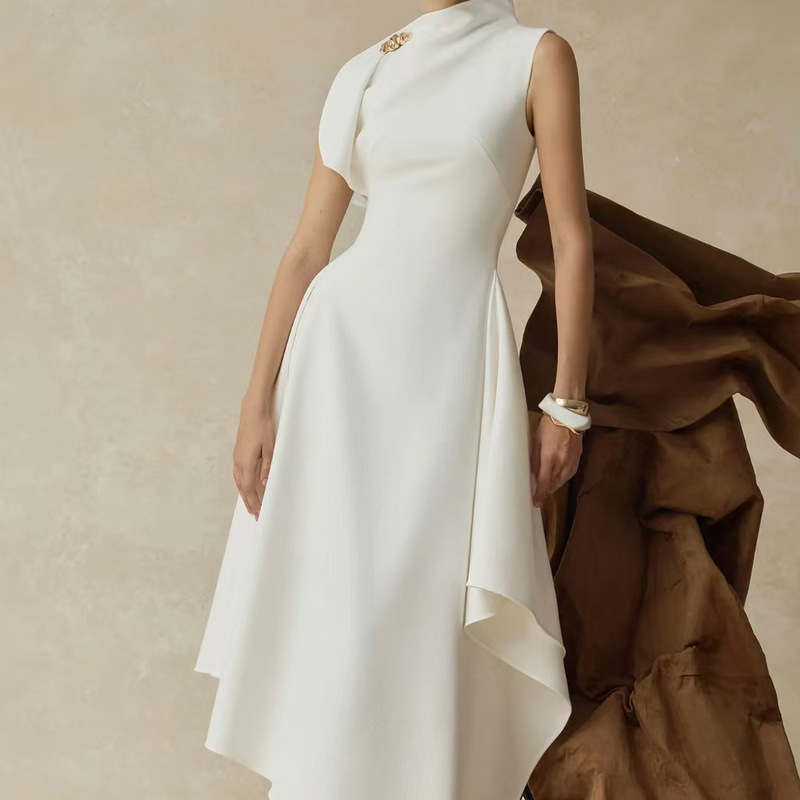 2026 Summer Vietnamese Niche Design Elegant Metal Decorated Waist-Cinching Long Dress Socialite Style Asymmetrical Skirt 2026 Summer Vietnamese Niche Design Elegant Metal Decorated Waist-Cinching Long Dress Socialite Style Asymmetrical Skirt