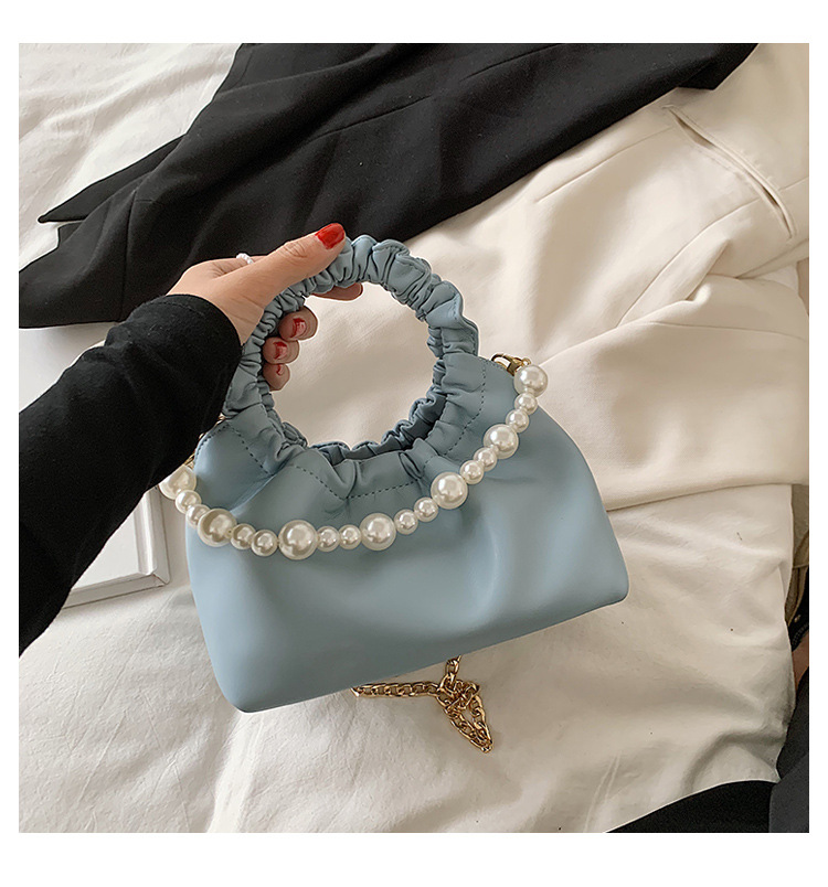 Wholesale Pleated Pearl Chain Solid Color Handbag Nihaojewelry display picture 32