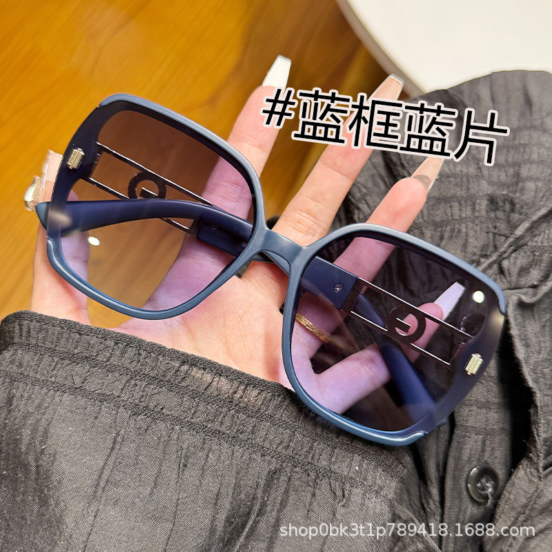 女性用の大きなフレームのファッショナブルな顔が見える小さなサングラス、ハイエンドの日焼け止め、パーソナライズされた多用途の大きな顔のサングラス、インターネットセレブと同じスタイルのメガネ|undefined