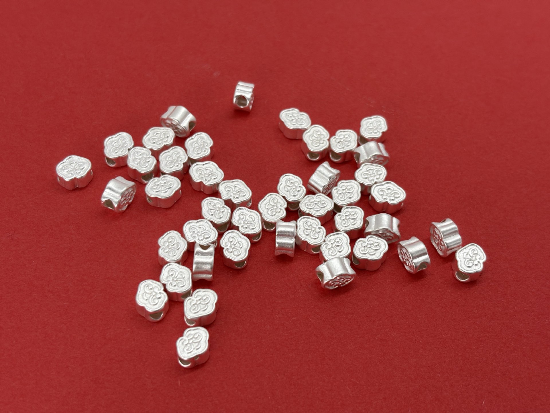 999 Pure Silver Patterned Cloud Beads Versatile Pure Silver Small Accessories Handmade DIY Braided Rope Accessories Bracelet Spacer Beads