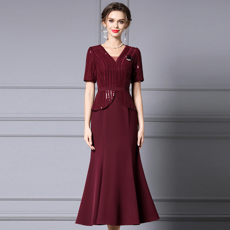 Zhili Long Dress for Summer Women 2026 New Style Formal Occasion Stylish Red V-Neck Sequined Fishtail Skirt