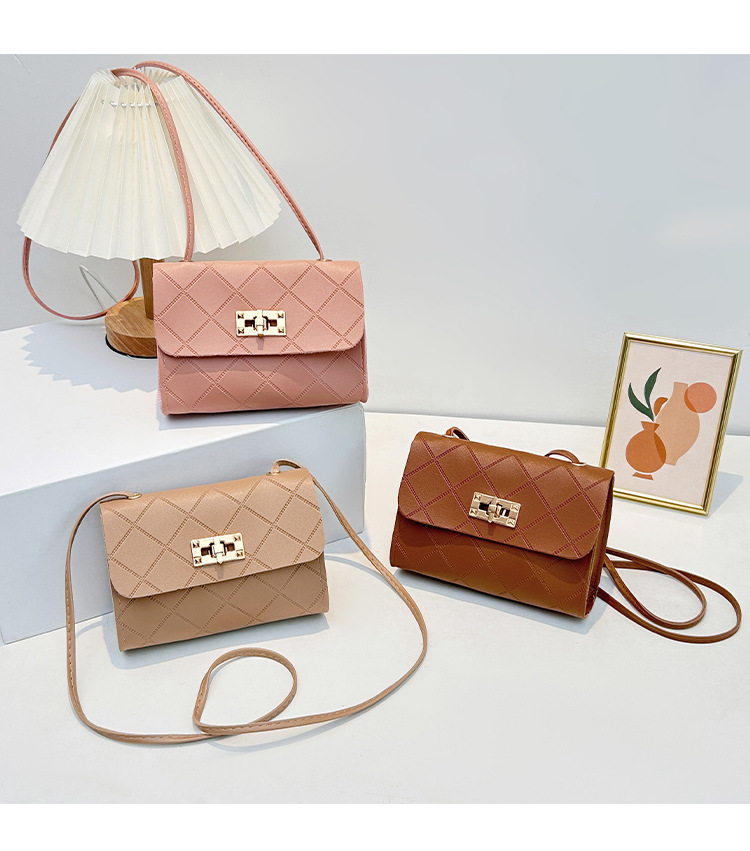 2024 neue diamantgeprägte kleine quadratische Tasche mit Schloß und Trageriemen tägliche einfache Geldbörse für Kleingeld modische kleine Tasche Dropshipping