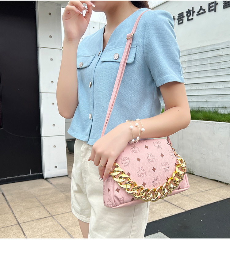 Xiaoxiangfeng handbag 2023 new mobile phone bag crossbody bag women's large capacity cosmetic bag printed shoulder bag_voghion.com