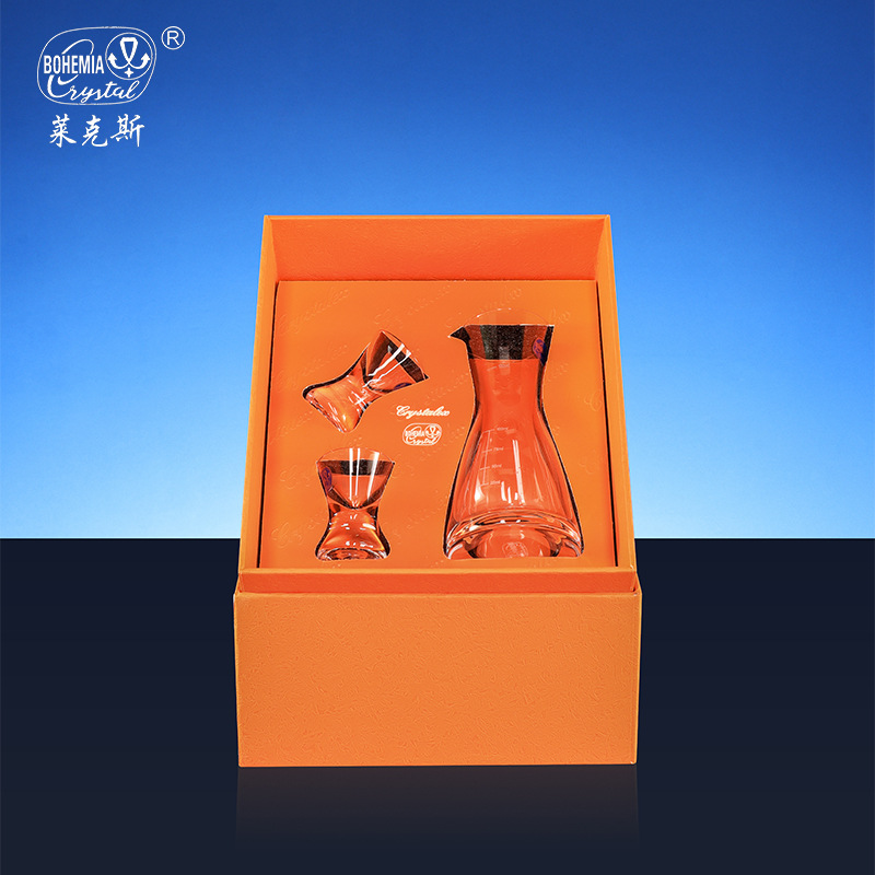 Importación checa de cristal tazas de licor de licor de licor de licor conjunto caja de regalo sin plomo de alta calidad un sorbo de tazas de licor al por mayor