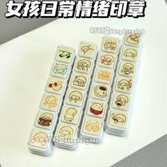 小紅書同タイプの女の子が食べたり飲んだりします。