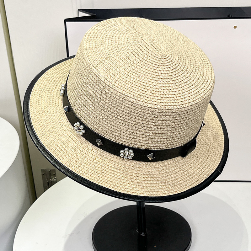 Women's Simple Style Flower Flat Eaves Straw Hat display picture 3