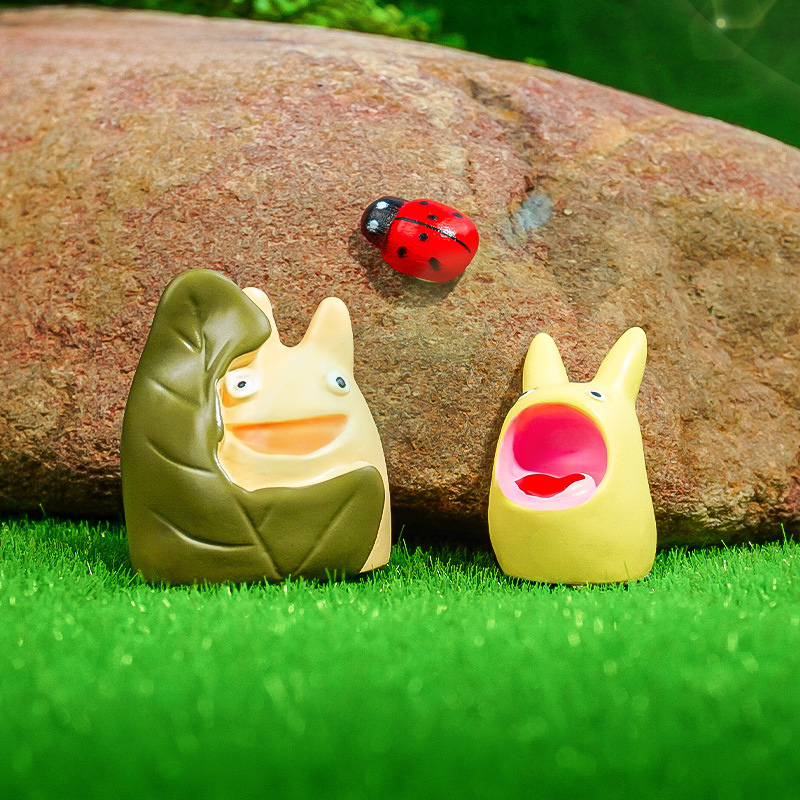 Micro paisaje decoración de dibujos animados spot pequeño jicha jiza ramita de PVC Totoro combinación adorno maceta planta verde muñeca