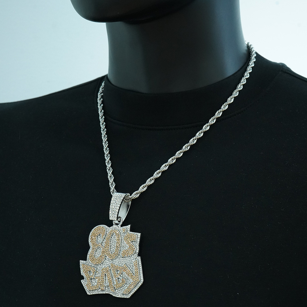 Moda europea y americana nueva fuente transfronteriza 80's Baby colgante de letras inglesas lleno de circón hip-hop pareja collar