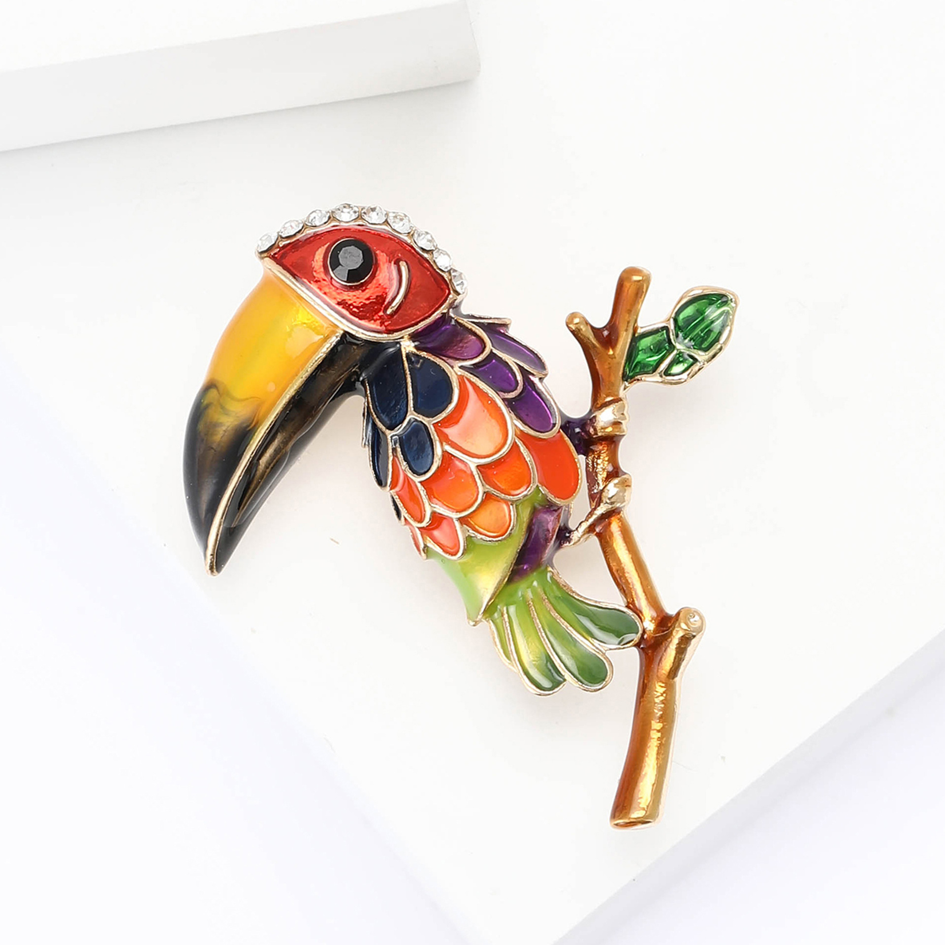 New Cartoon Creative Alloy Enamel Parrot Brooch Exquisite All-match Men's and Women's Suit Coat Corsage Jewelry Pin
