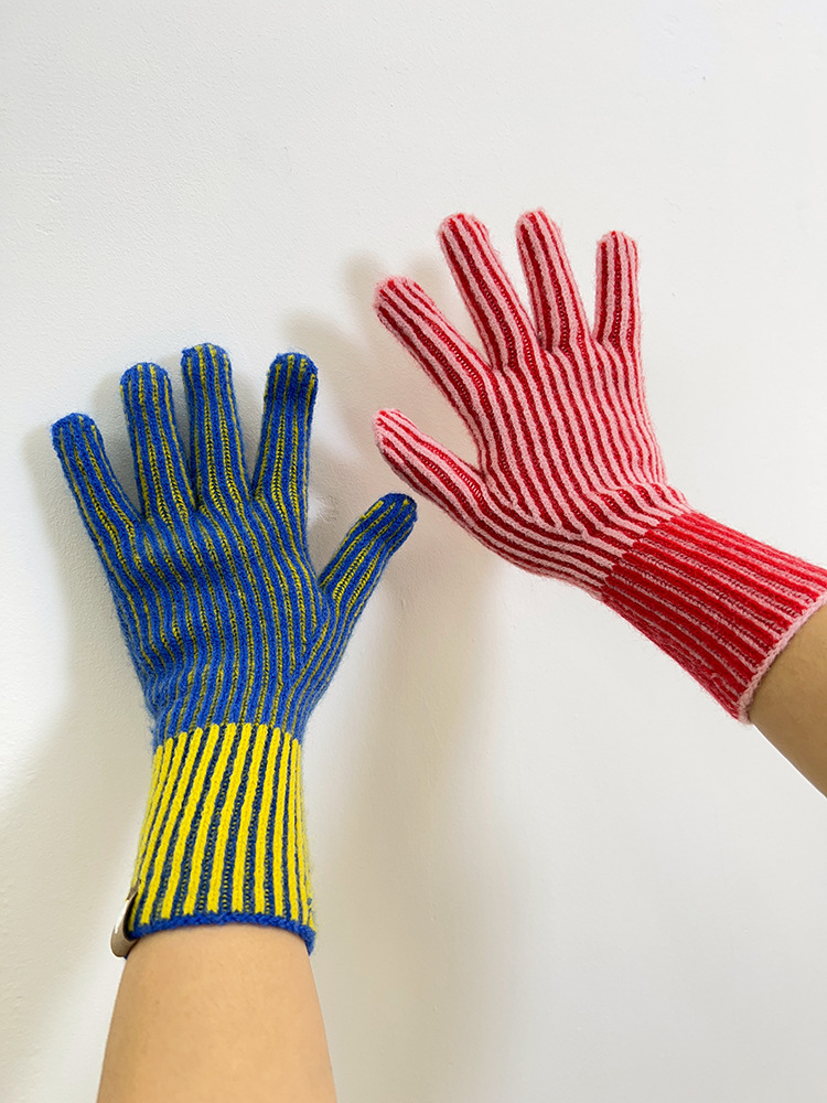 Unisex Simple Style Stripe Gloves 1 Pair display picture 6