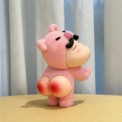 Creative Butt Bear Shin-chan Car hanging - pink-butt-bear-decorative-item