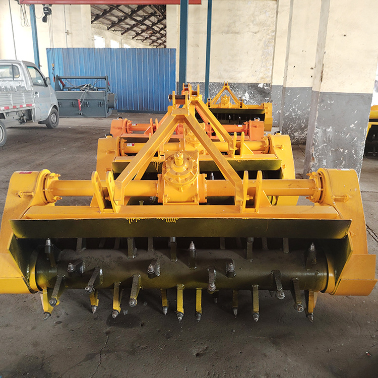 公路稳定土路拌机 全新斯太尔后桥 拖拉机牵引三点式悬挂拌合机