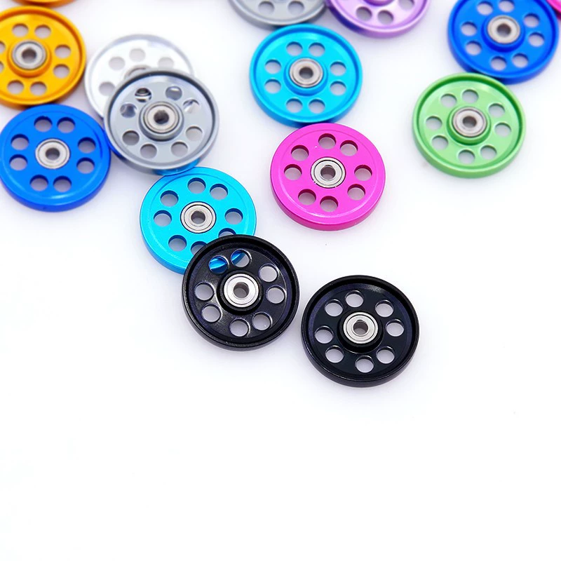 Самодельные полноприводные детали 17 мм легкий шарикоподшипник из алюминиевого сплава с восемью отверстиями направляющее колесо 95563 по одной цене