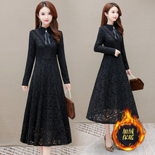 气质优雅加绒加厚连衣裙2025秋冬新款黑色蕾丝长袖大码保暖打底裙